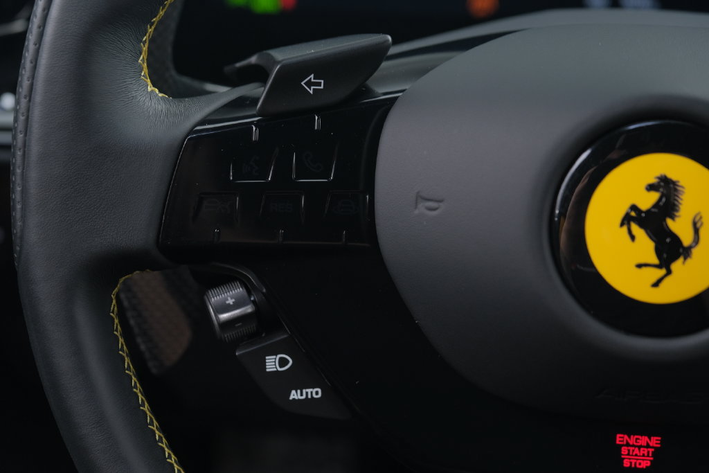 Used 2025 Ferrari 12Cilindri RWD image 44