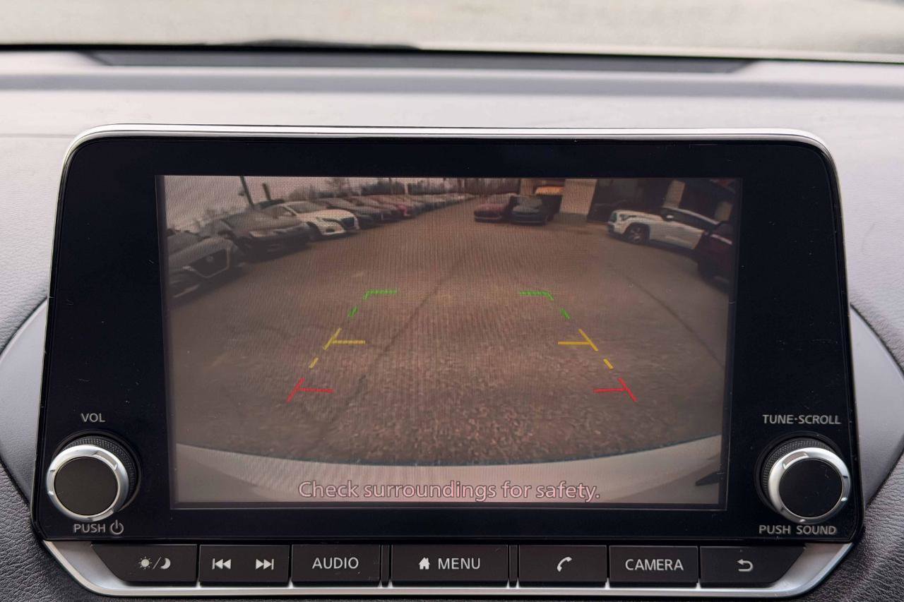 Used 2021 Nissan Sentra SV image 18