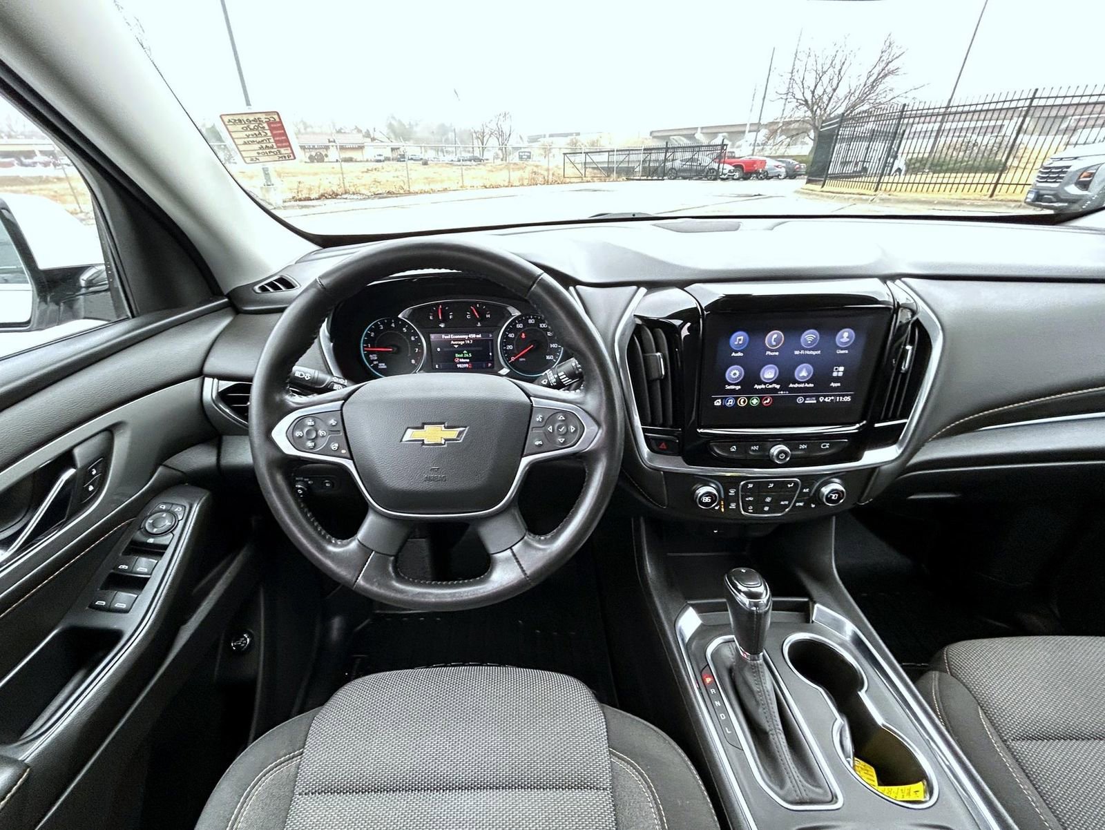 Certified 2020 Chevrolet Traverse LT w/ Driver Confidence II Package image 13