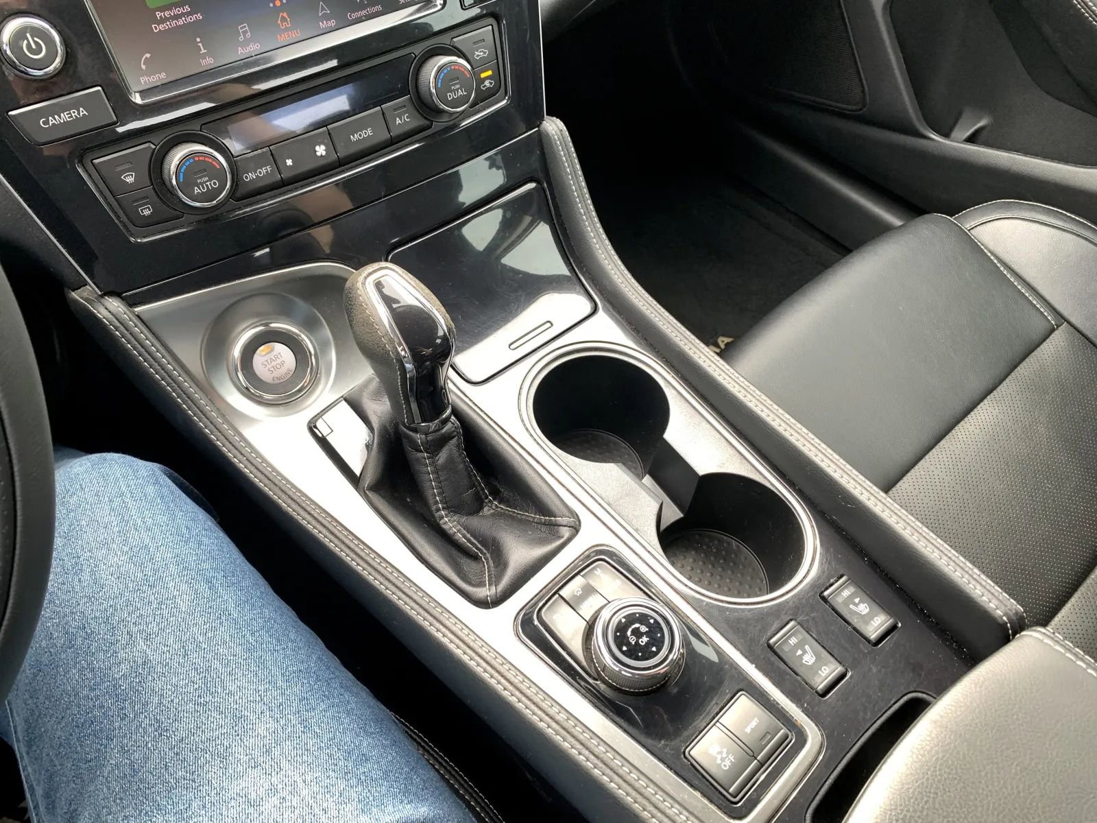 Used 2020 Nissan Maxima 3.5 SV w/ Floor Mat Group FWD image 16