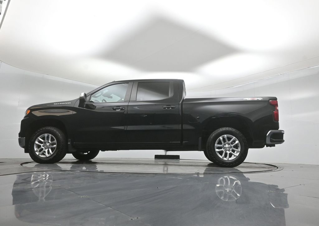 Used 2022 Chevrolet Silverado 1500 LT AWD/4WD image 51