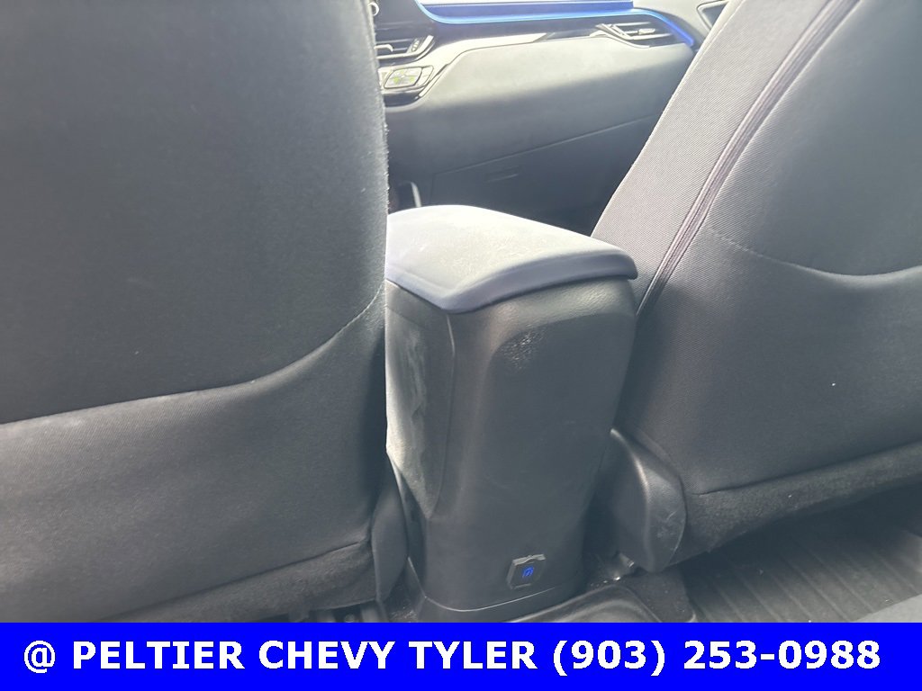 Used 2022 Toyota C-HR XLE image 19