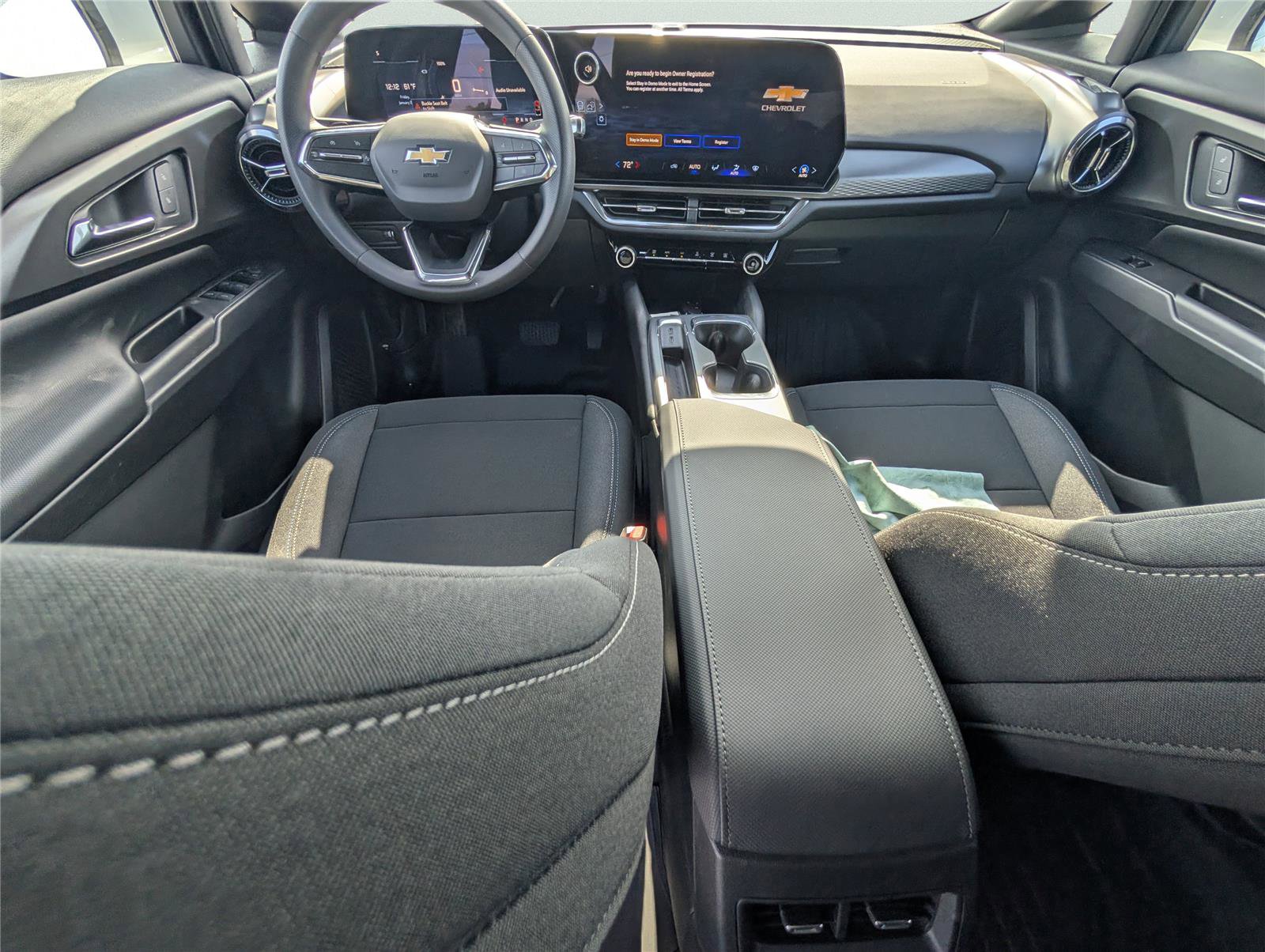 New 2026 Chevrolet Equinox EV LT image 27