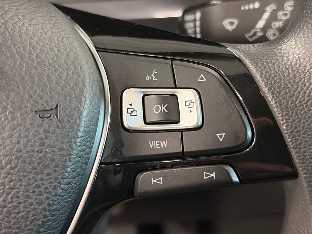 Used 2020 Volkswagen Tiguan S w/ 3rd Row Seat Package AWD/4WD image 31