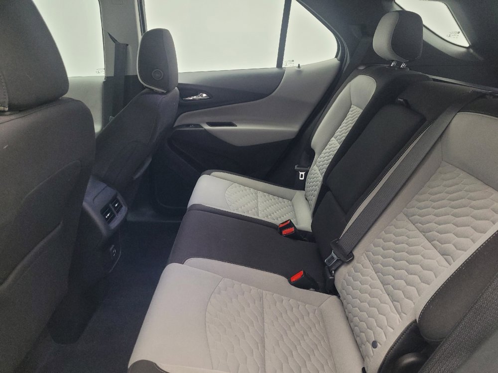 Used 2021 Chevrolet Equinox LS image 18