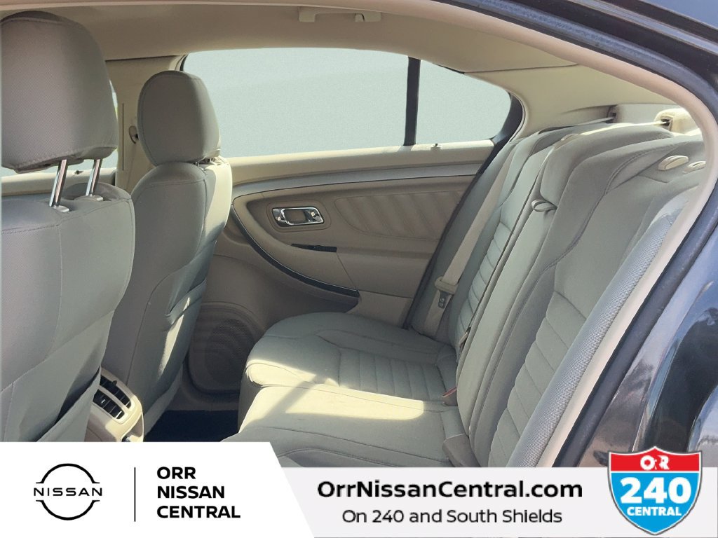 Used 2017 Ford Taurus SE FWD image 13