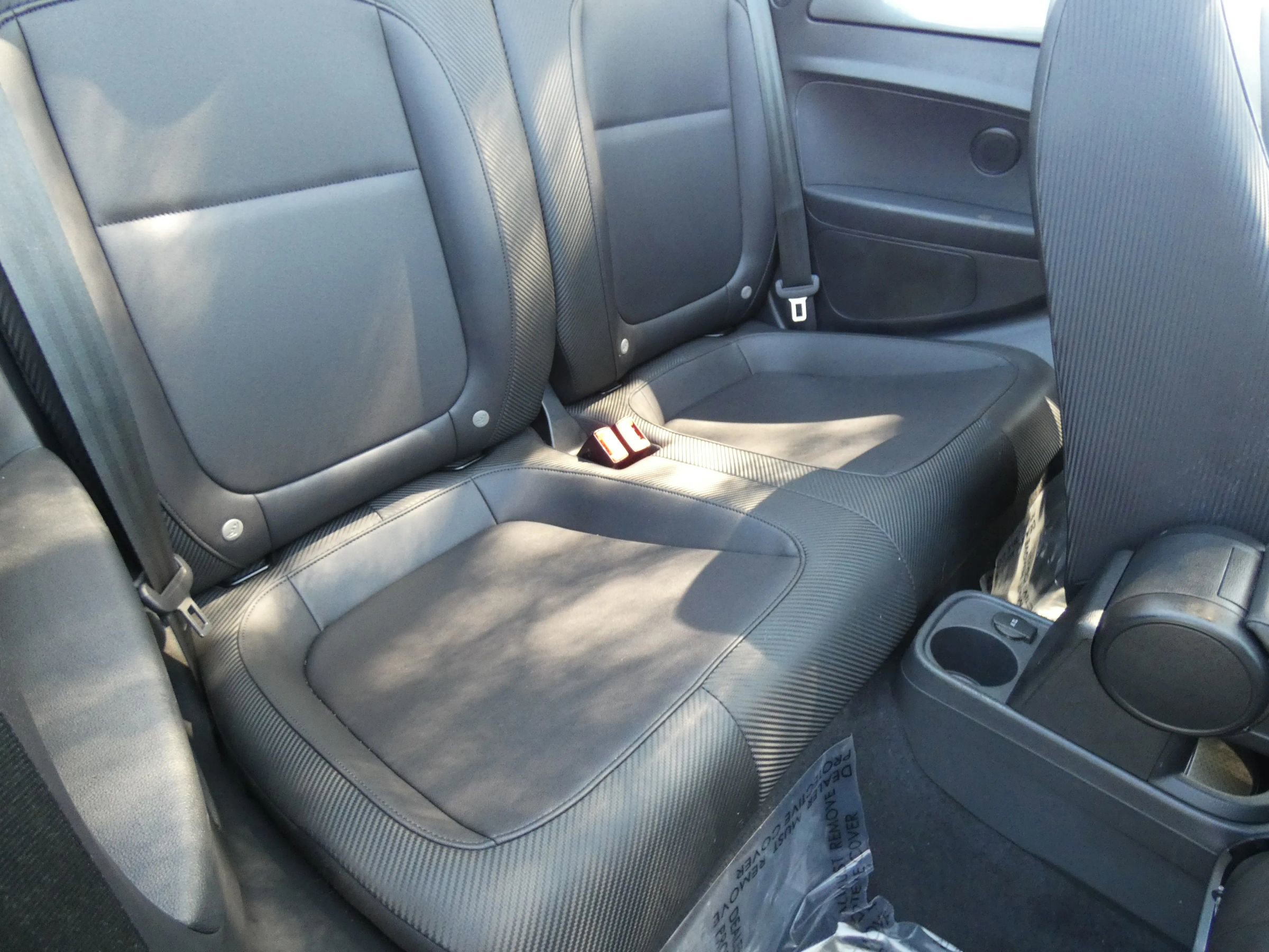 Used 2018 Volkswagen Beetle 2.0T S image 34