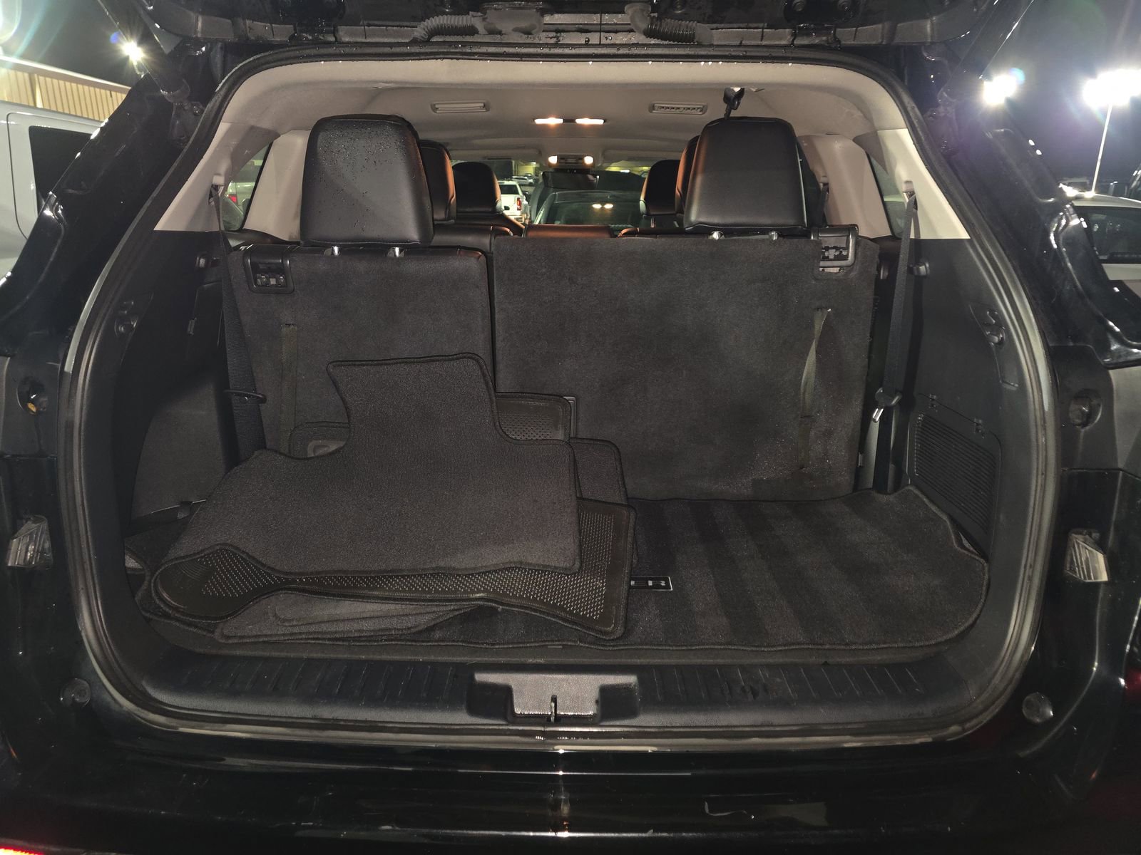 Used 2022 Toyota Highlander XLE image 23