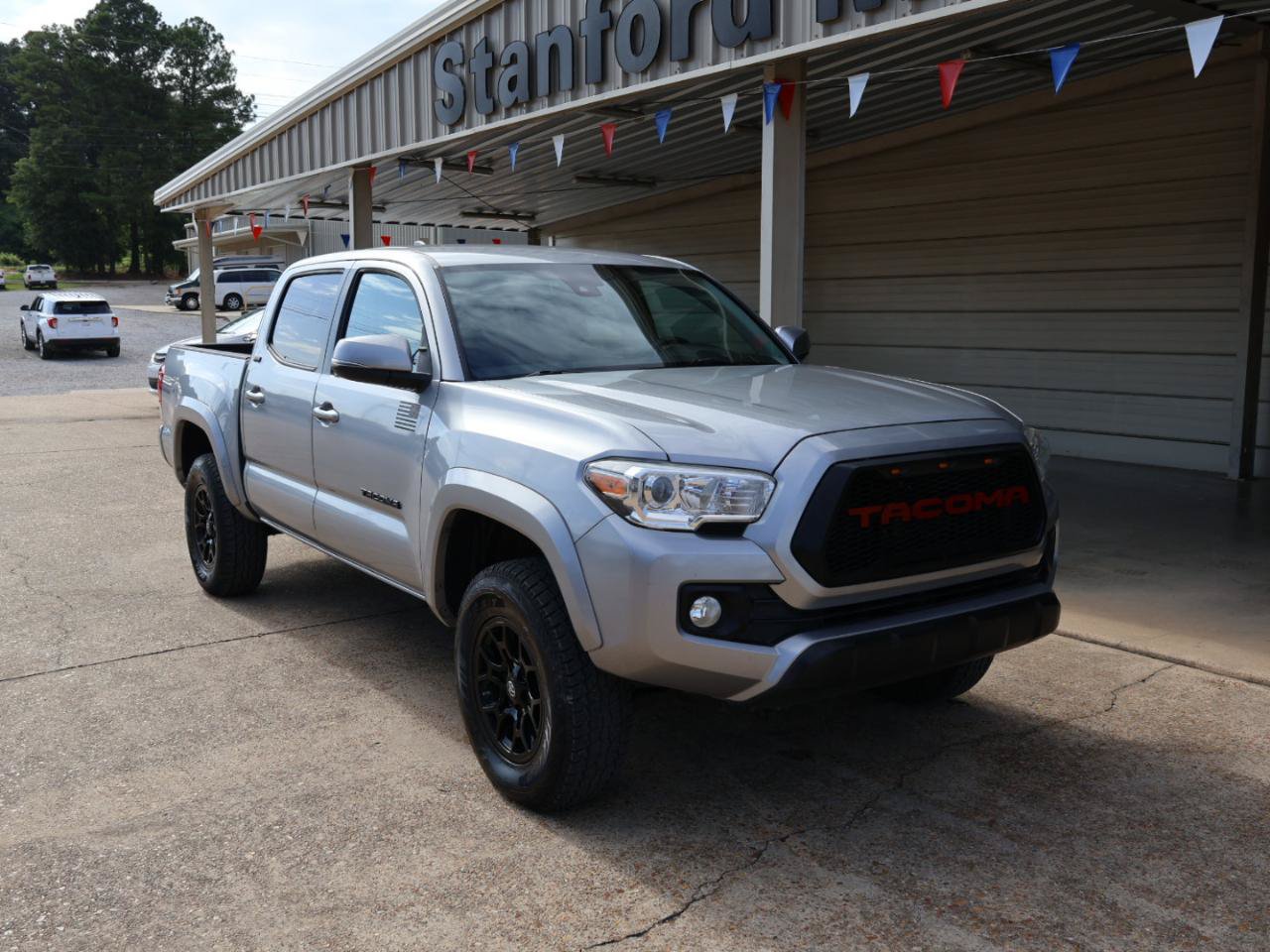 Used 2020 Toyota Tacoma SR5 w/ Technology Package