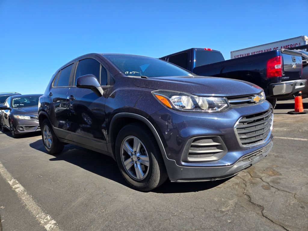 Used 2019 Chevrolet Trax LS w/ Tint and Cruise Package FWD image 2