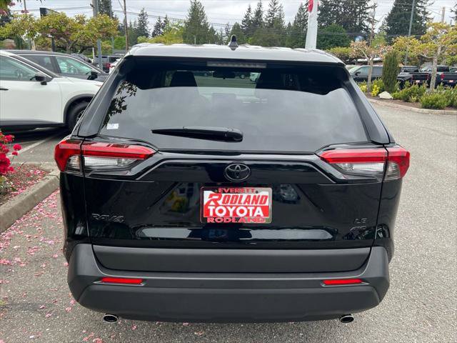 Certified 2025 Toyota RAV4 LE AWD/4WD image 8