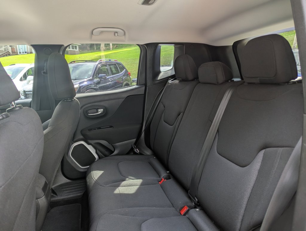 Used 2019 Jeep Renegade Sport w/ Sport Appearance Group AWD/4WD image 7