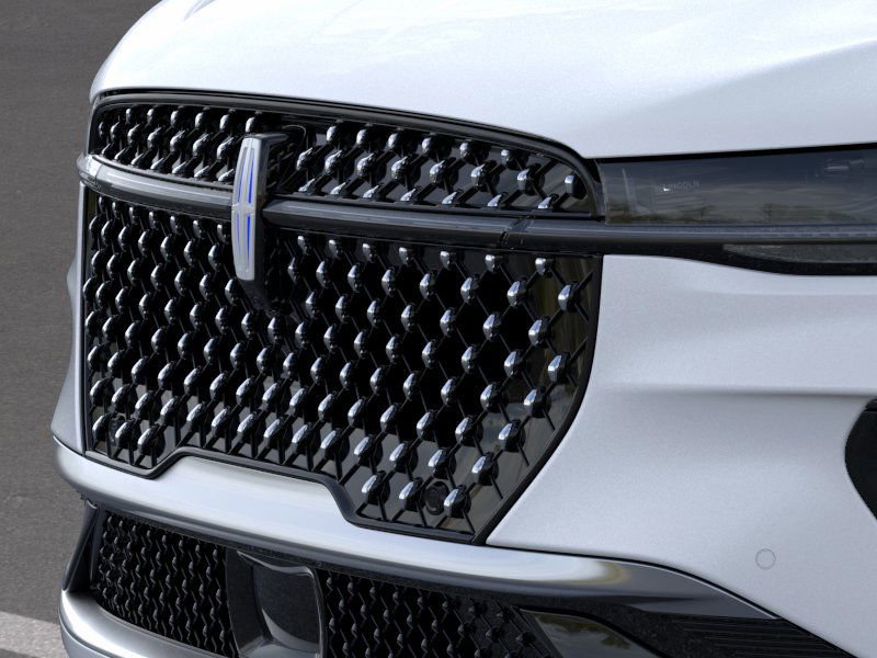 New 2026 Lincoln Nautilus Reserve image 17