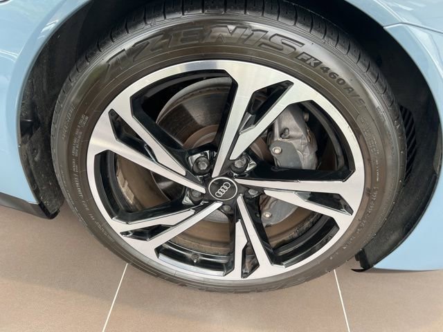 Used 2023 Audi e-tron GT Premium Plus w/ Performance Package image 16