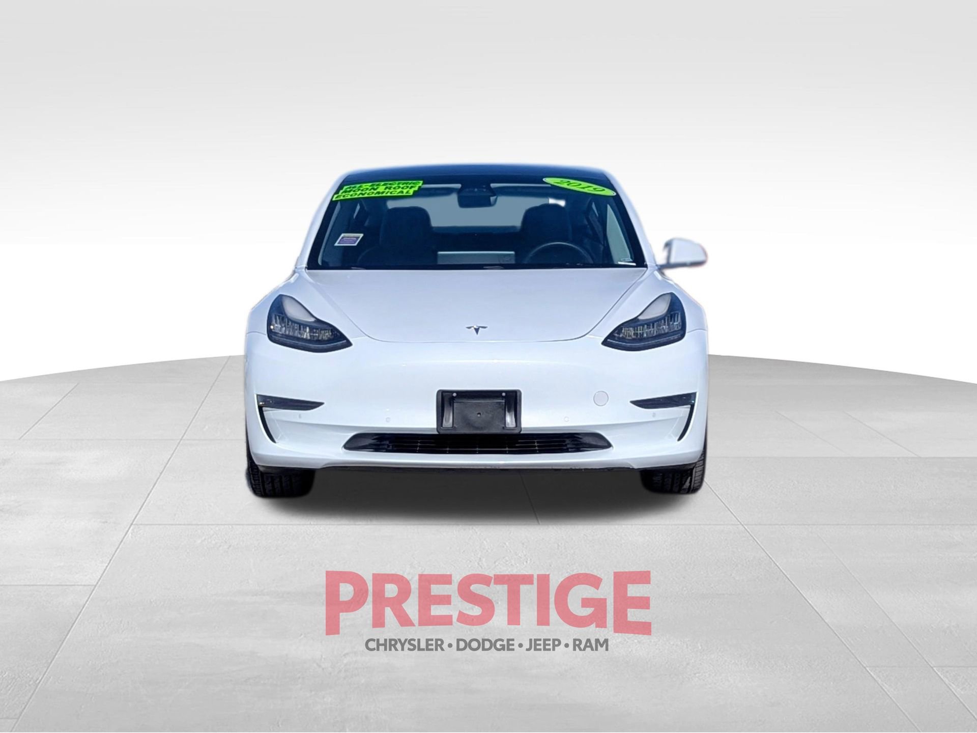 Used 2019 Tesla Model 3 Standard Range Plus RWD image 3