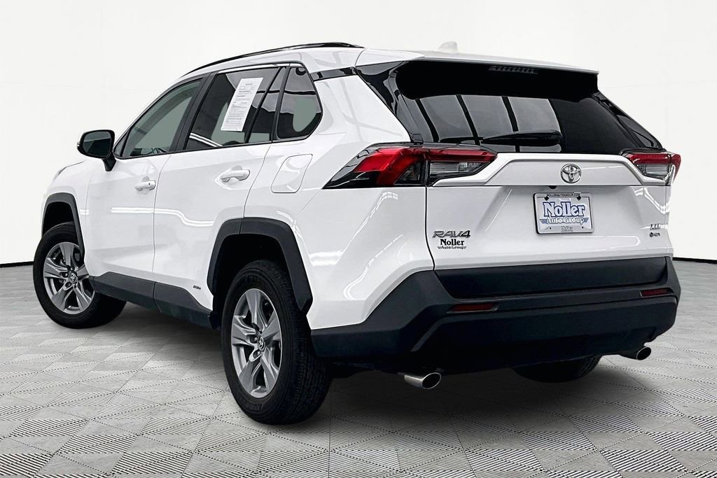 Used 2025 Toyota RAV4 XLE image 13