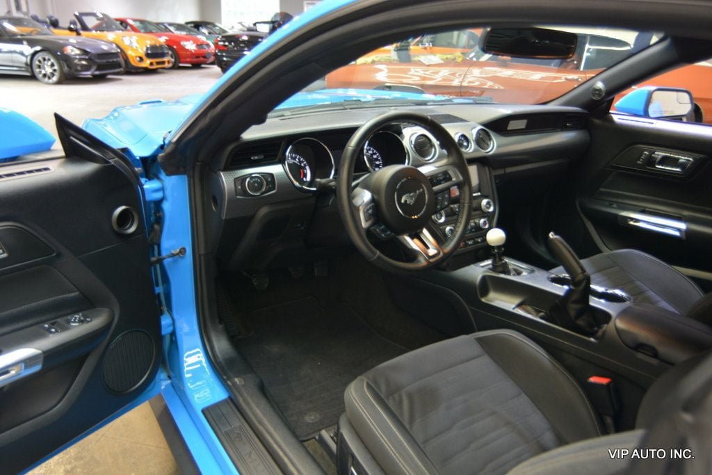Used 2017 Ford Mustang GT w/ GT Performance Package RWD image 9