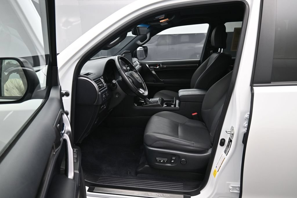 Used 2022 Lexus GX 460 w/ Black Line Special Edition AWD/4WD image 9