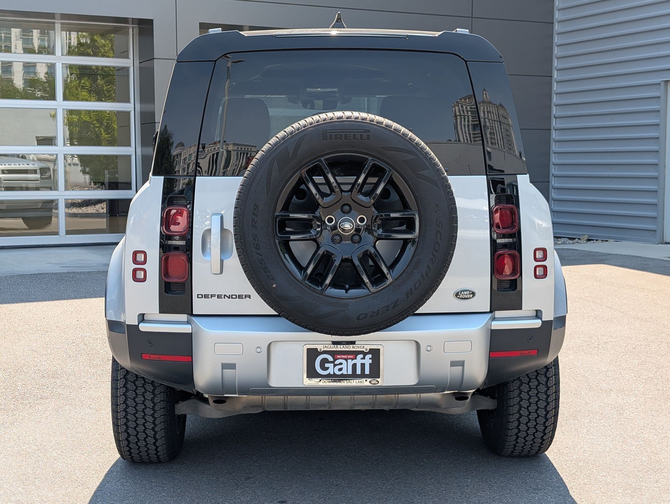 Used 2023 Land Rover Defender 110 S AWD/4WD image 7