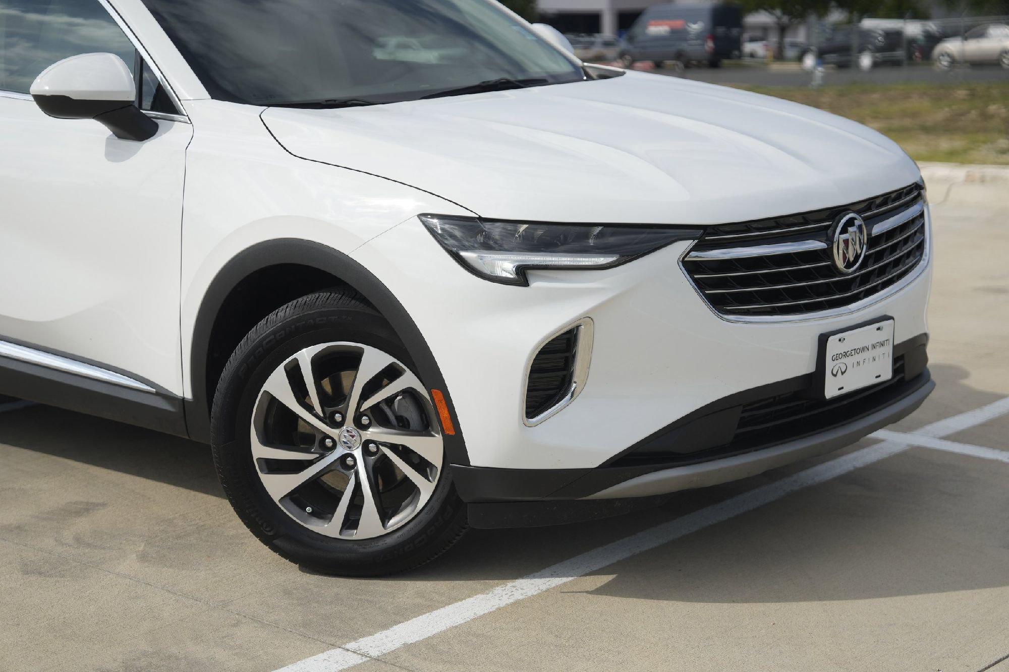 Used 2023 Buick Envision Essence image 3