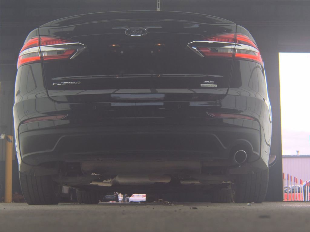 Used 2019 Ford Fusion SE w/ Equipment Group 151A image 6