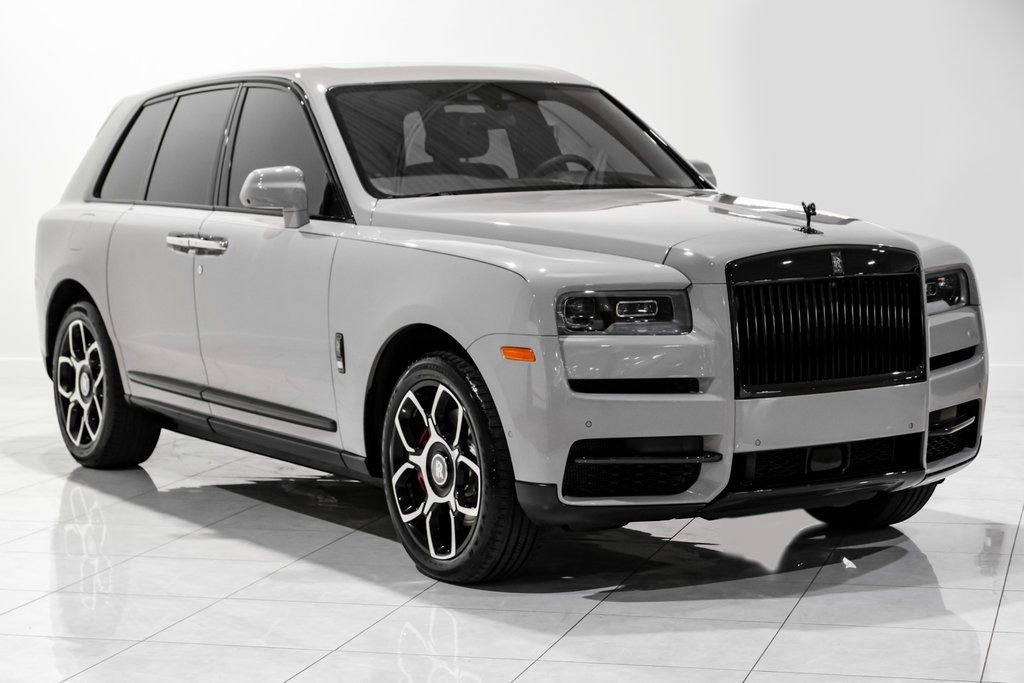 Used 2023 Rolls-Royce Cullinan Black Badge w/ Driver's Package image 3