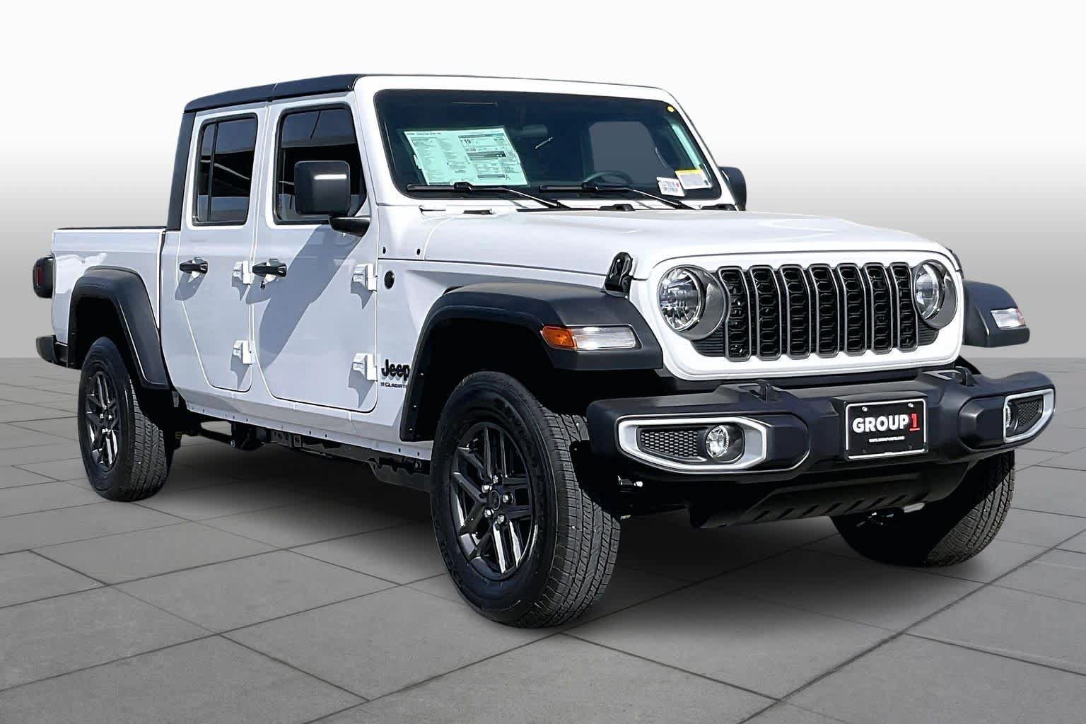New 2026 Jeep Gladiator Sport AWD/4WD image 2