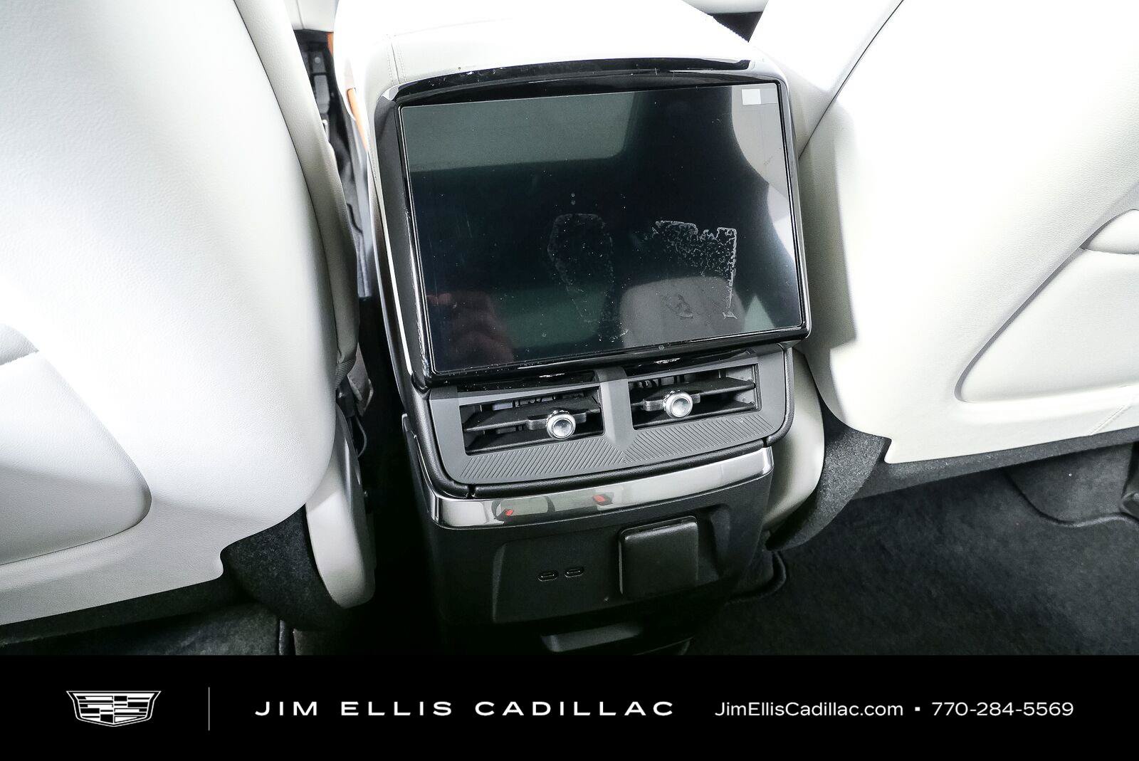 New 2027 Cadillac Vistiq Luxury AWD/4WD image 18