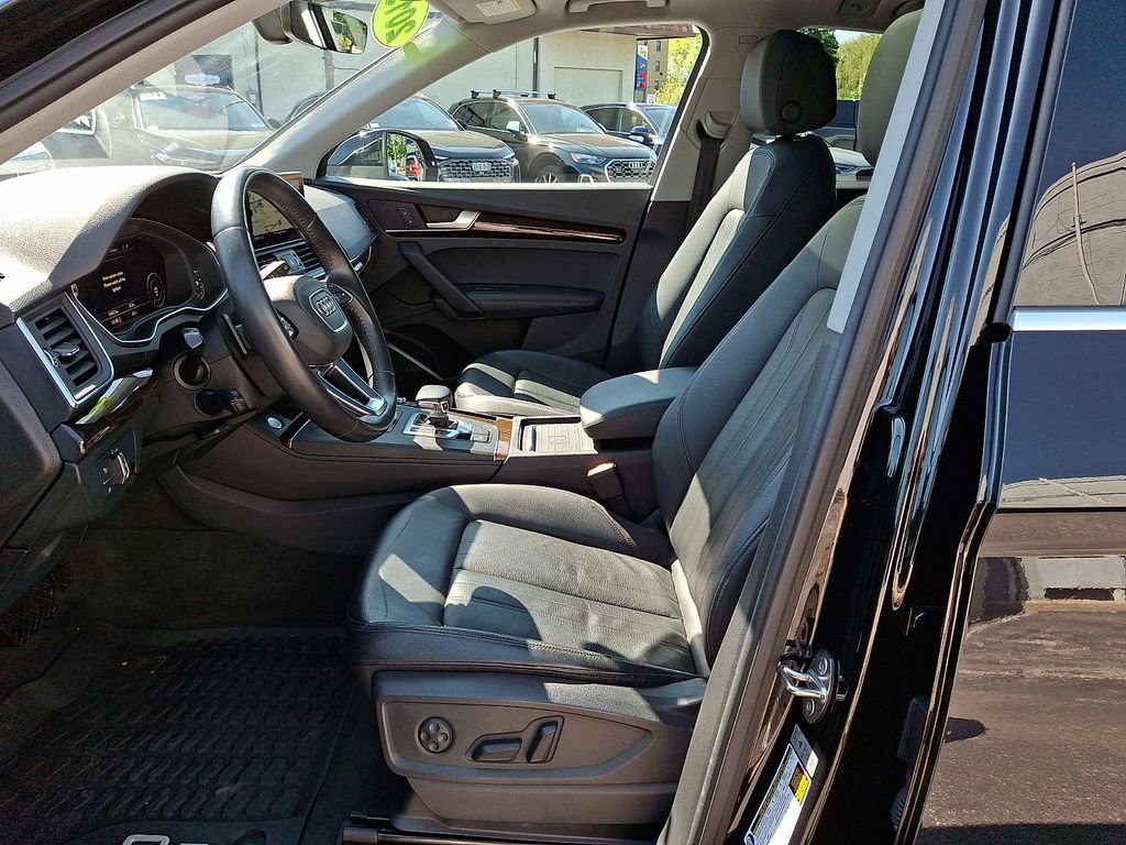 Used 2019 Audi Q5 Premium w/ Premium Plus Package AWD/4WD image 14