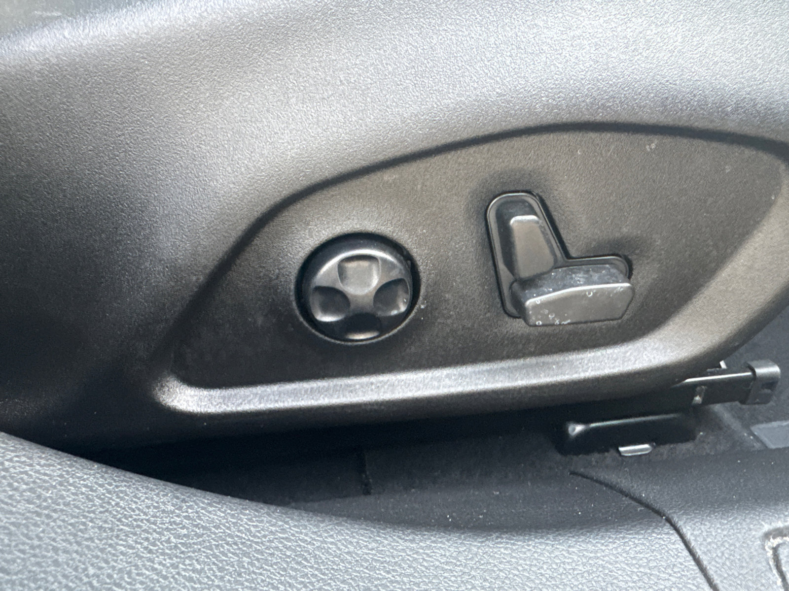 Used 2025 Alfa Romeo Tonale image 17