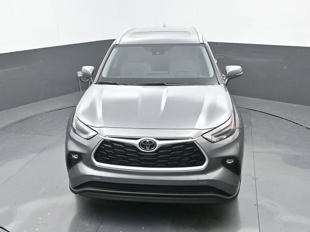 Used 2026 Toyota Highlander XLE image 30