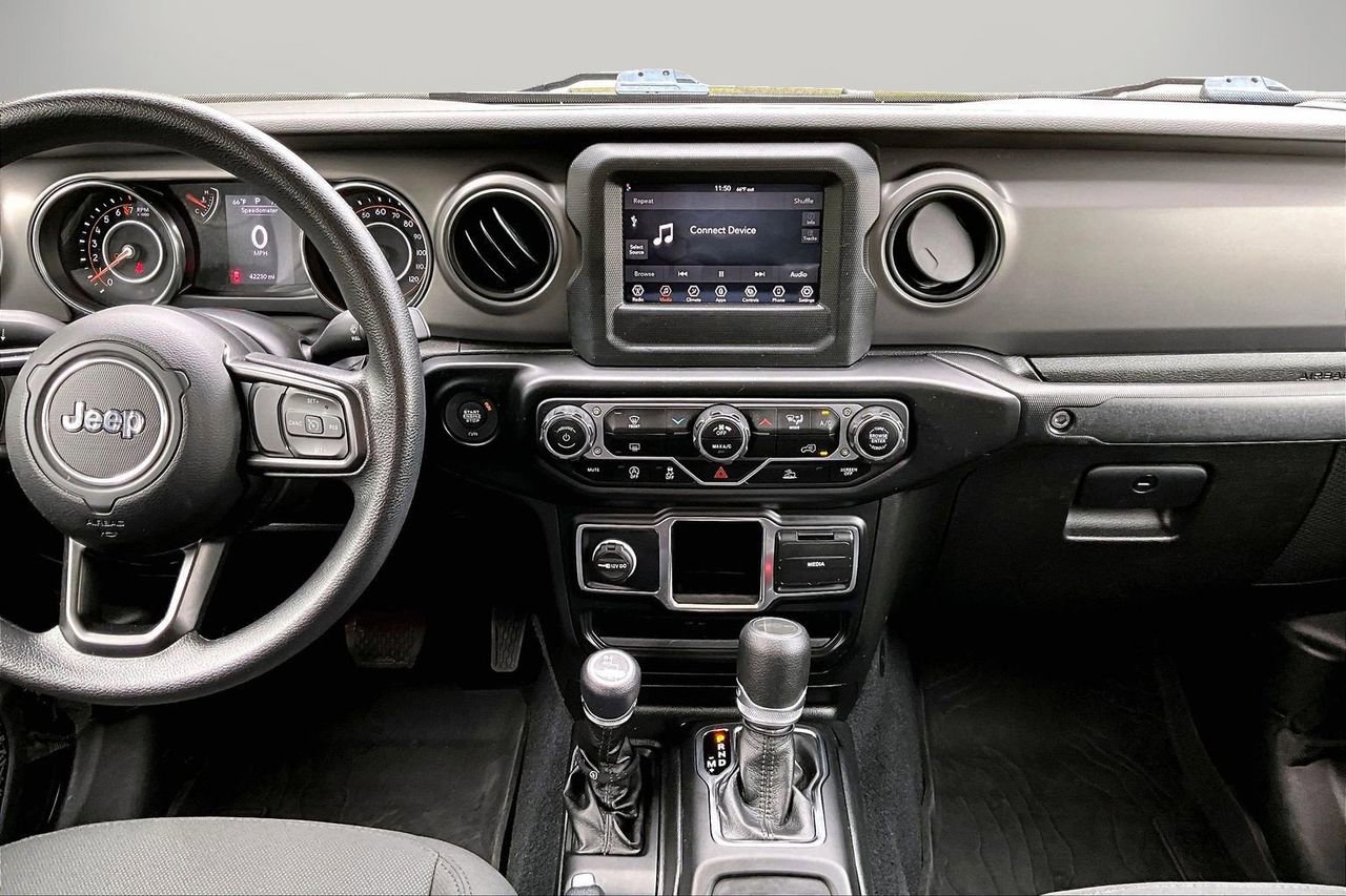 Certified 2022 Jeep Gladiator Sport AWD/4WD image 12