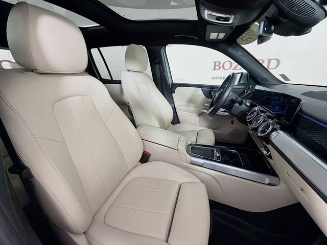 Used 2025 Mercedes-Benz GLB 250 image 34