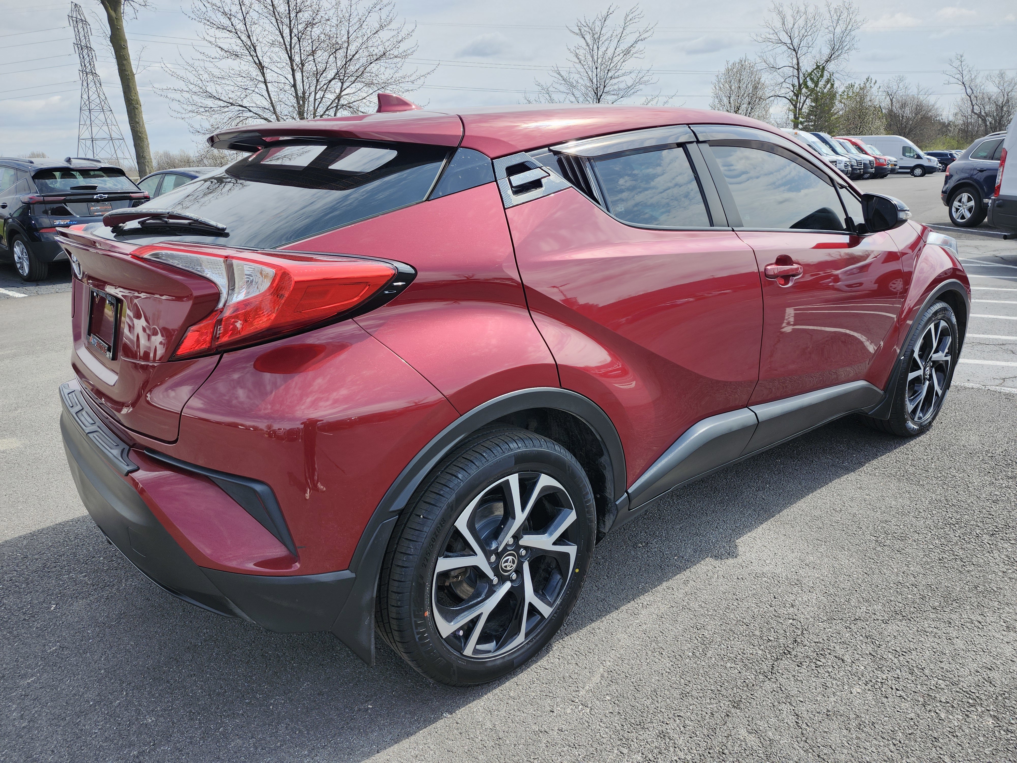 Used 2018 Toyota C-HR XLE image 16