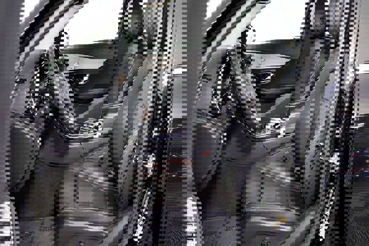 Used 2015 Mercedes-Benz C 300 Sport image 19