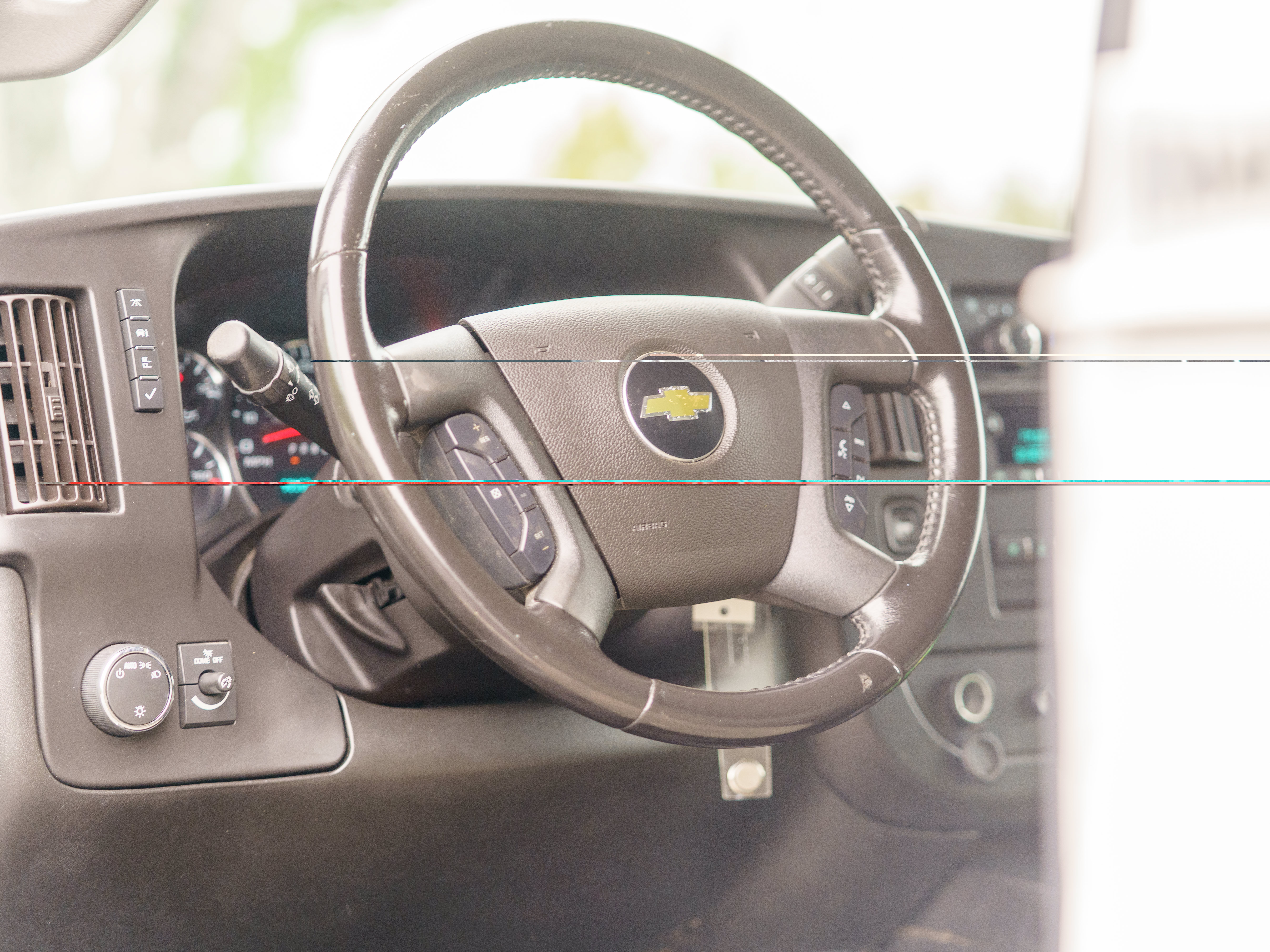 Used 2022 Chevrolet Express 3500 w/ Power Convenience Package RWD image 15