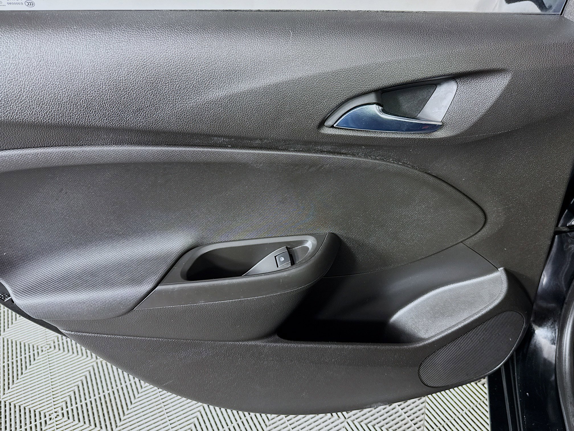 Used 2017 Chevrolet Cruze LS image 22