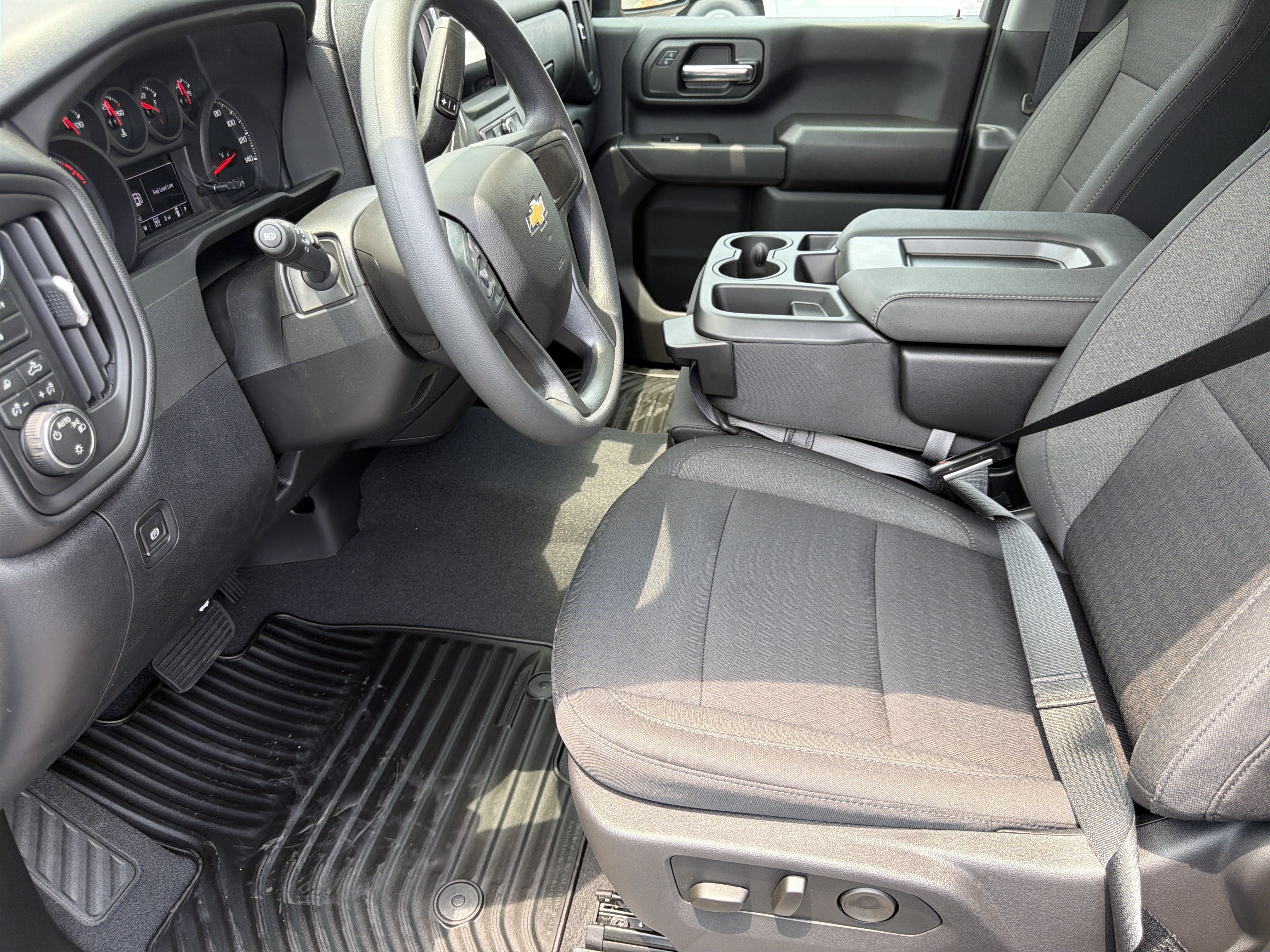 New 2026 Chevrolet Silverado 2500 Custom w/ Custom Value Package AWD/4WD image 9