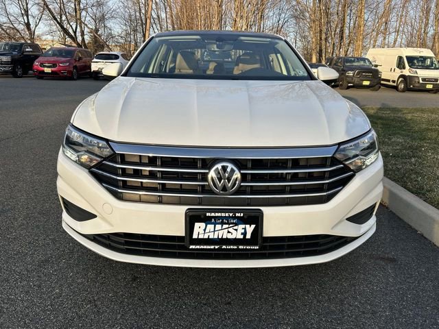 Used 2021 Volkswagen Jetta image 3