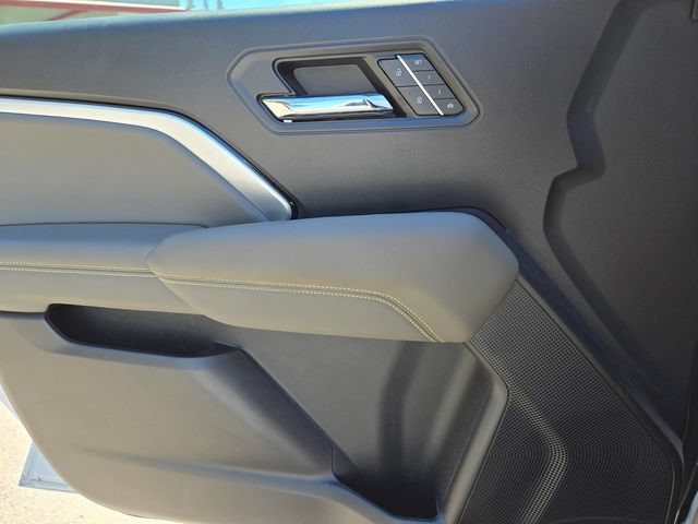 Used 2024 Chevrolet Colorado ZR2 w/ ZR2 Convenience Package III AWD/4WD image 15
