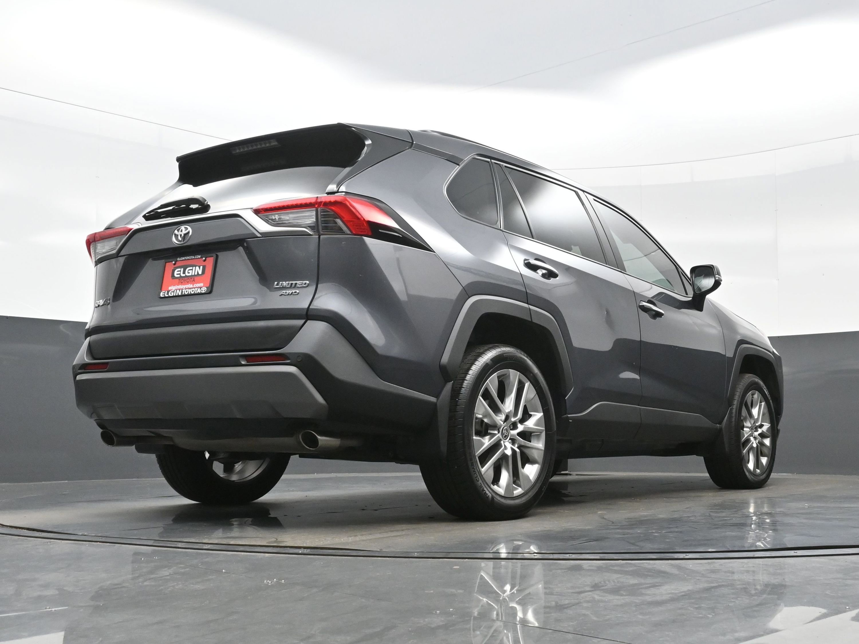 Used 2021 Toyota RAV4 Limited w/ Limited Grade Weather Package AWD/4WD image 30