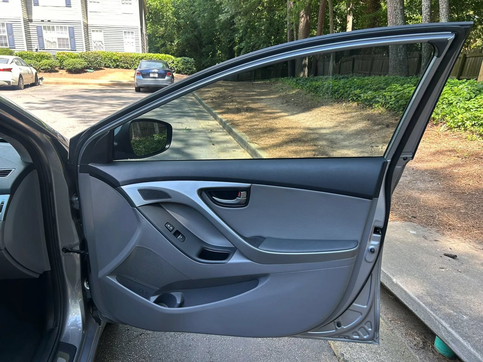 Used 2014 Hyundai Elantra Sport FWD image 13