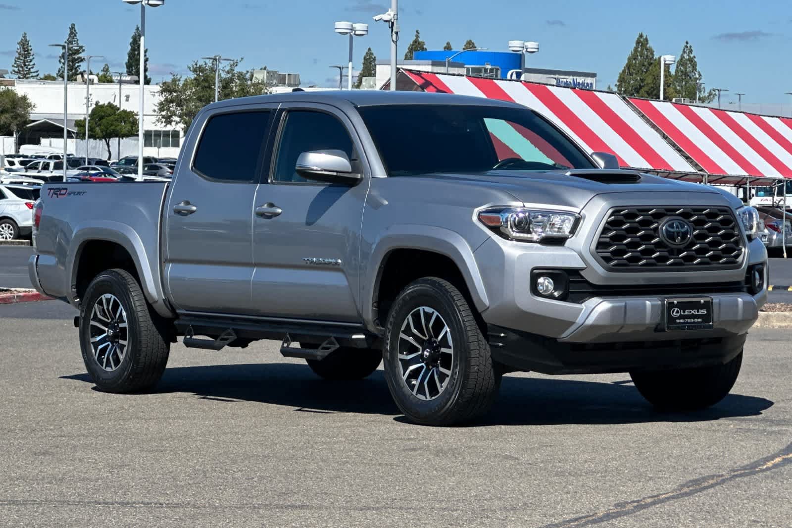 Used 2021 Toyota Tacoma TRD Sport w/ Technology Package RWD image 5