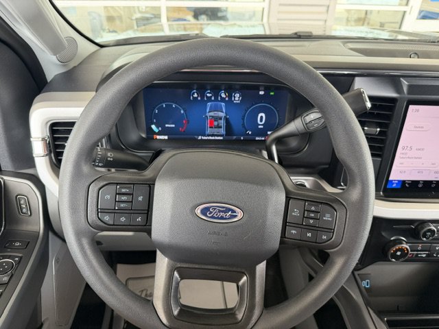 New 2026 Ford F250 XLT w/ XLT Premium Package AWD/4WD image 11