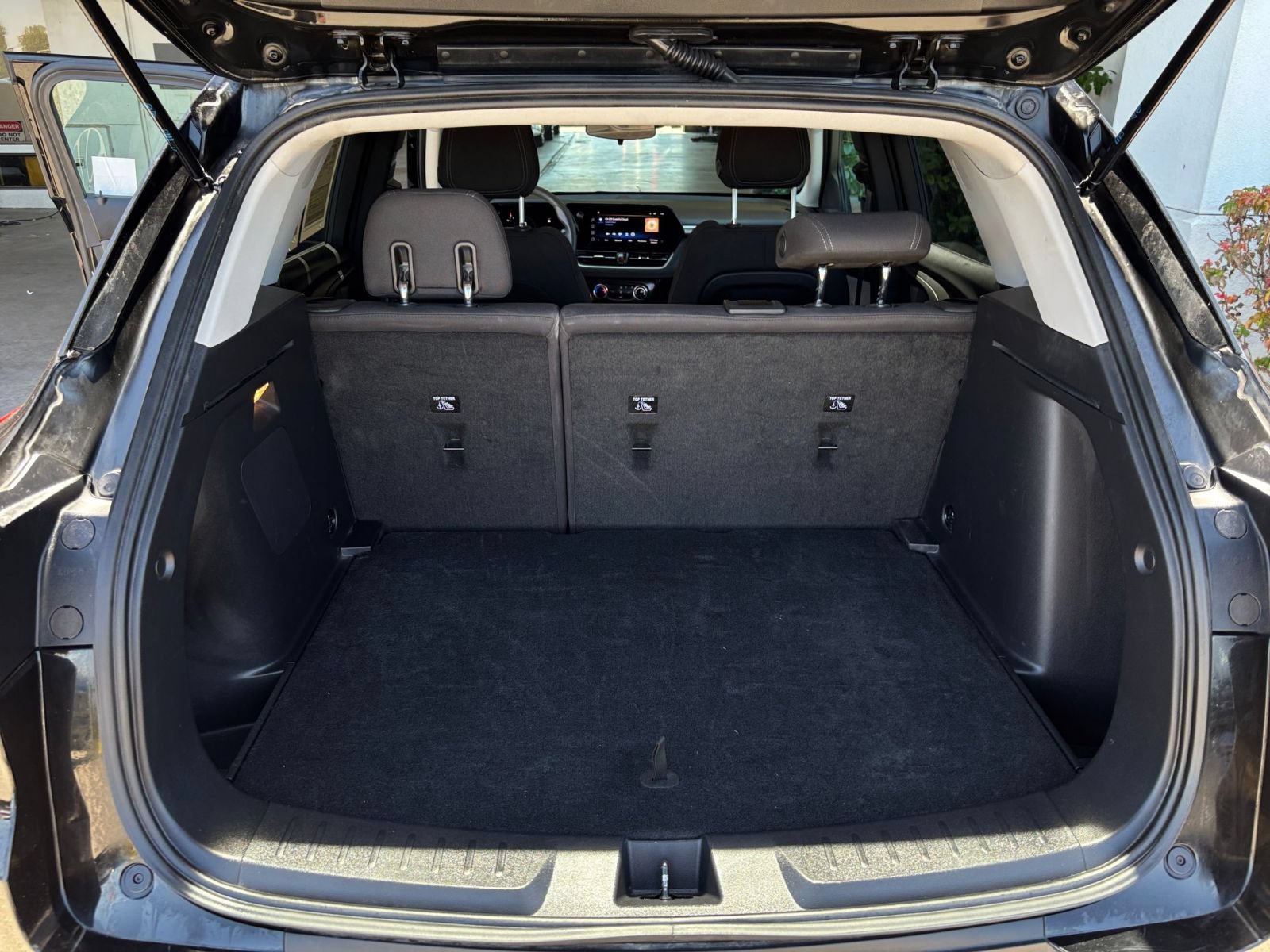 Used 2025 Chevrolet TrailBlazer LT FWD image 30