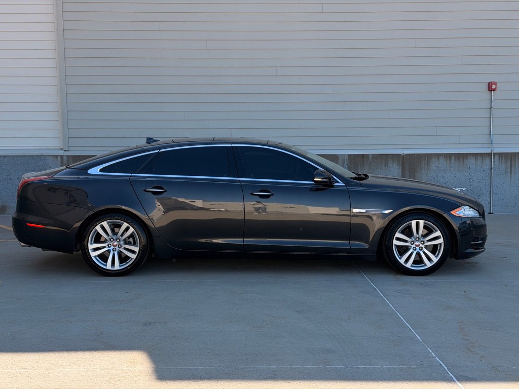 Used 2014 Jaguar XJ L Portfolio RWD image 2