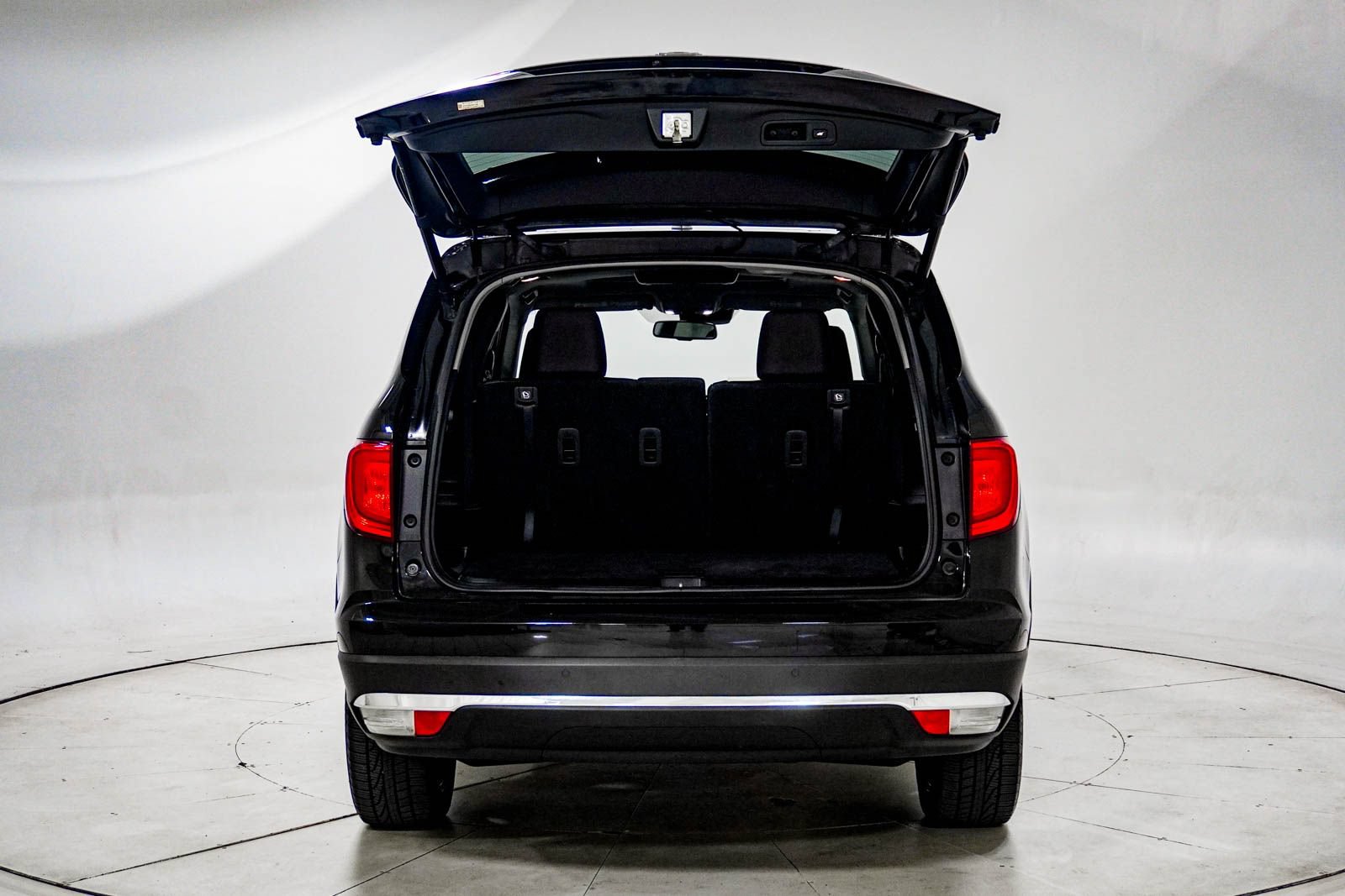 Used 2016 Honda Pilot Elite image 8