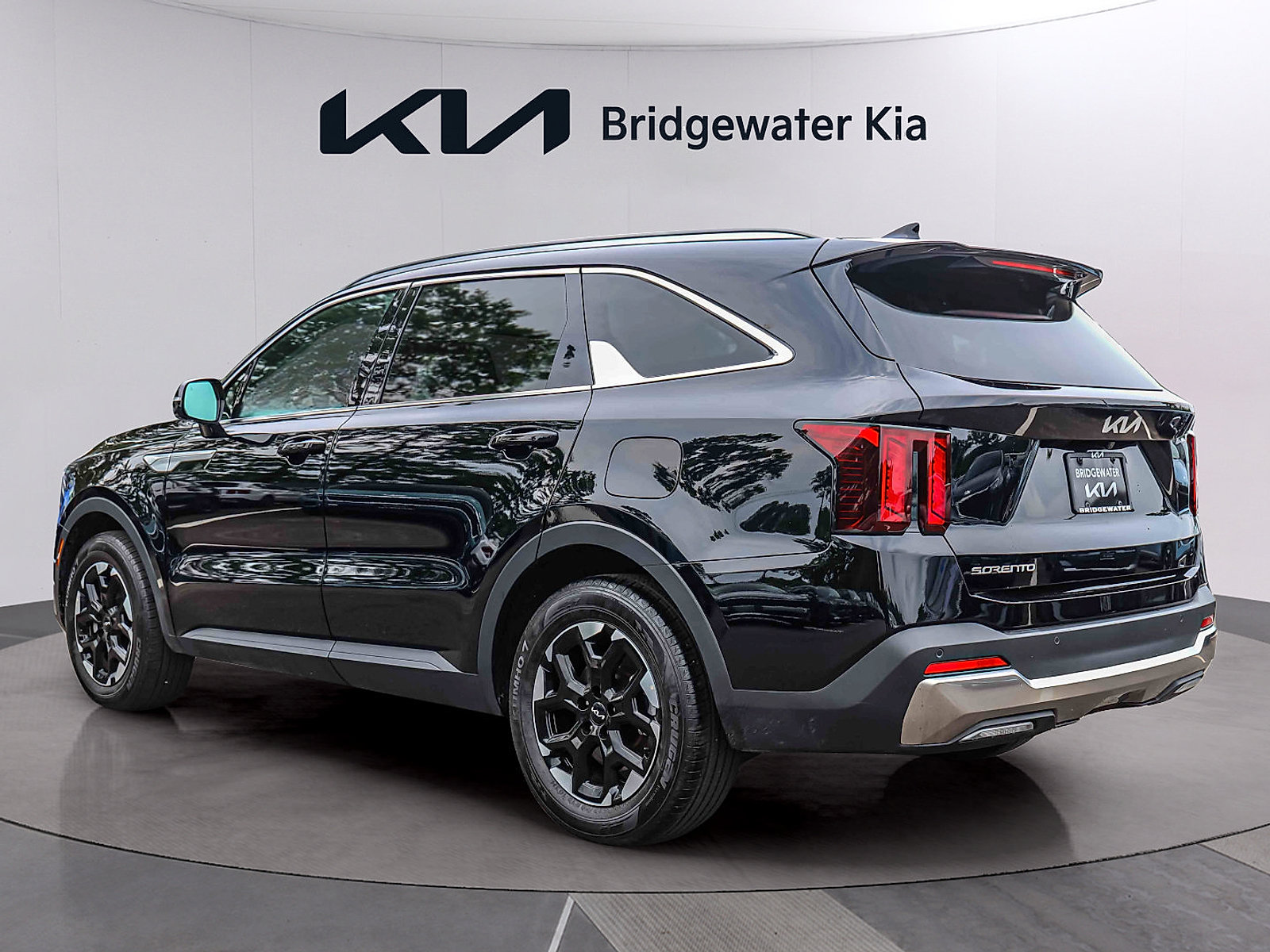 Certified 2026 Kia Sorento S FWD image 4