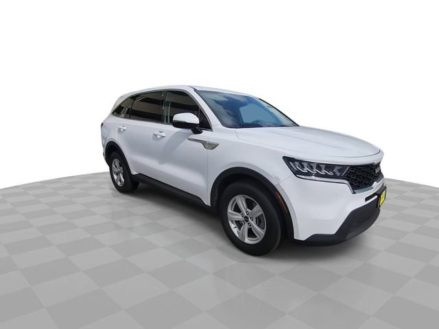 Used 2022 Kia Sorento LX image 2