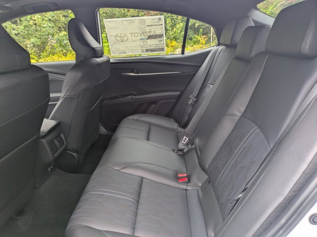 New 2026 Toyota Camry Hybrid AWD/4WD image 14